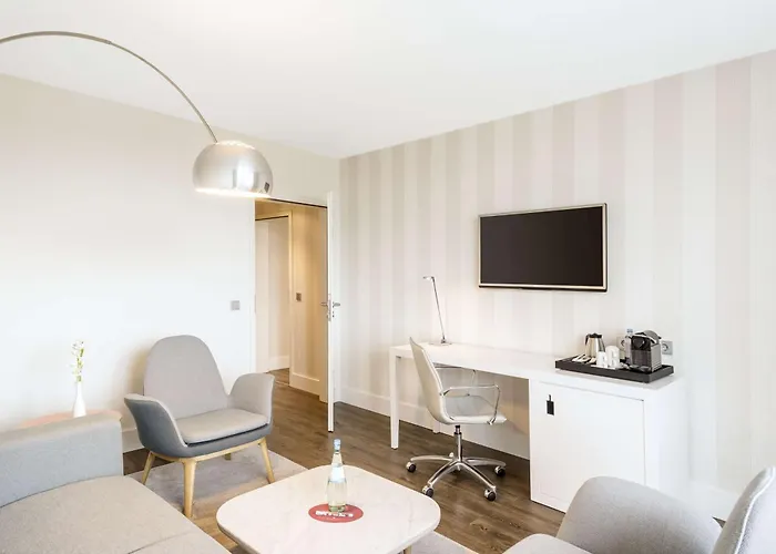 Nh Collection Mediapark Hotel