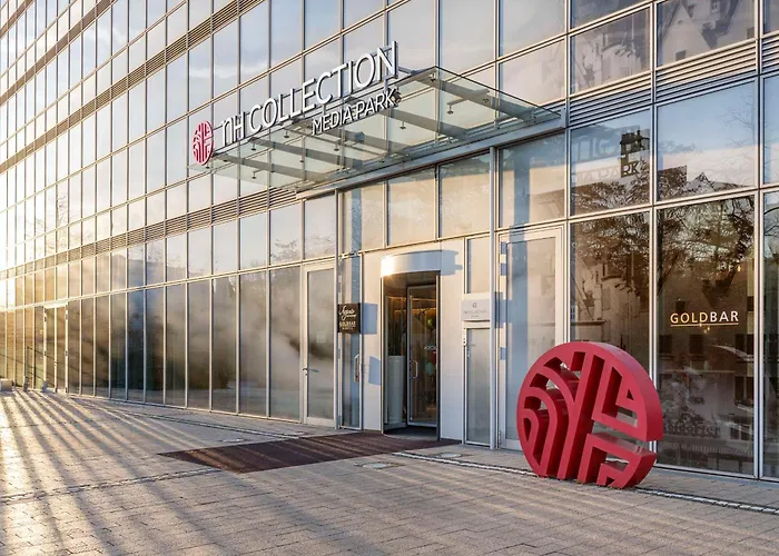 Nh Collection Mediapark 4*