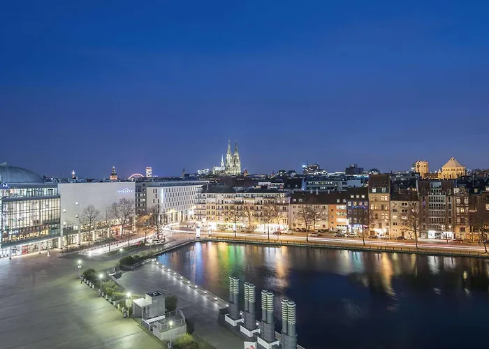 Nh Collection Mediapark 4*