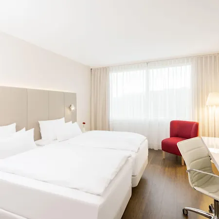 Hotel Nh Collection Mediapark 4*