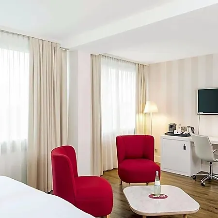Nh Collection Mediapark 4*