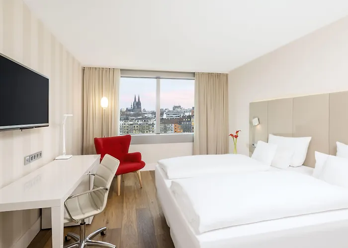 Otel Nh Collection Mediapark 4*