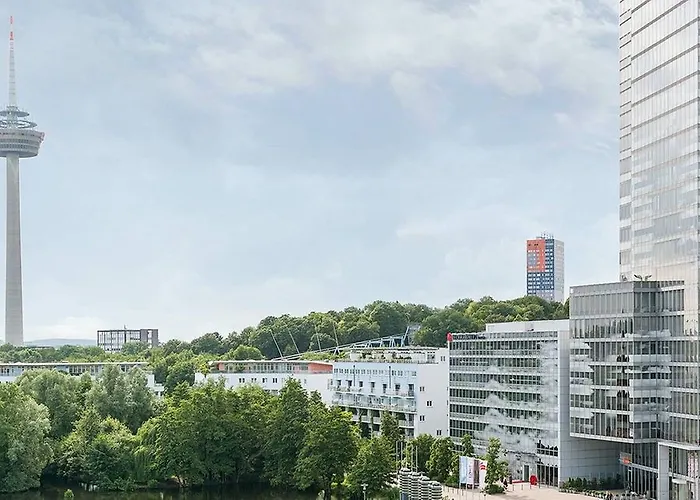 Nh Collection Mediapark Отель