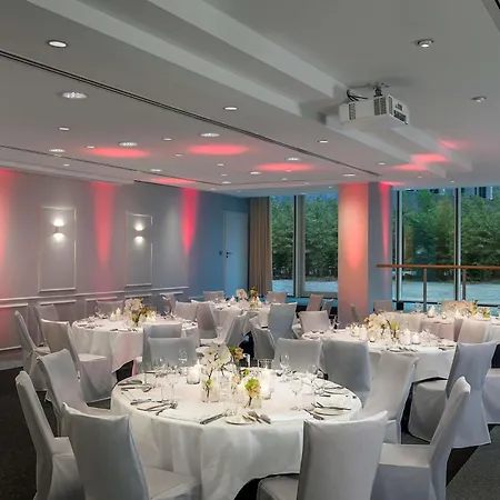 Nh Collection Mediapark Szálloda 4*